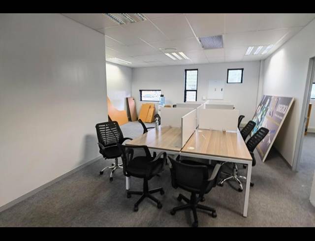 BUSINESS PROPERTY TO RENT IN LYNNWOOD